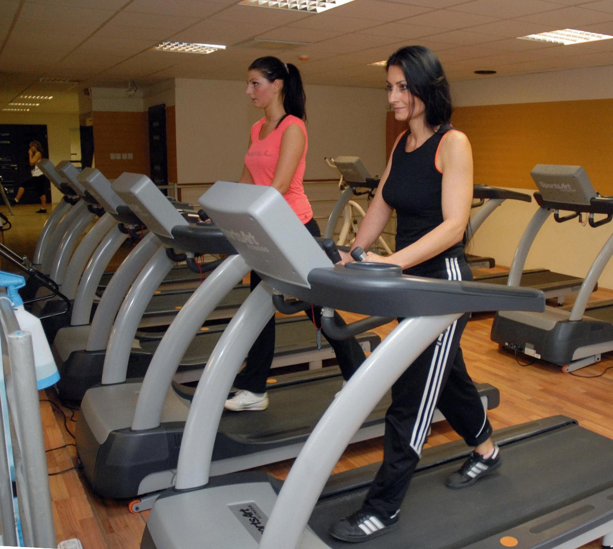 Sport Hotel Debrecen Ngoại thất bức ảnh