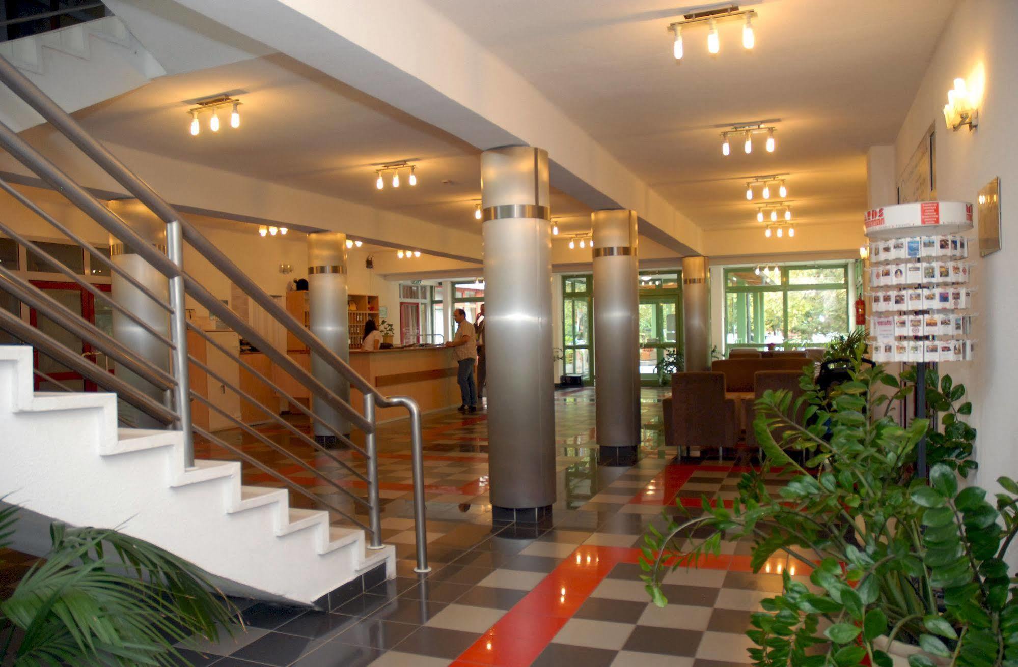 Sport Hotel Debrecen Ngoại thất bức ảnh