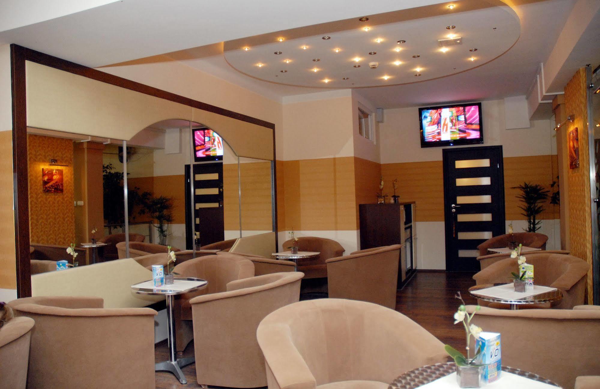 Sport Hotel Debrecen Ngoại thất bức ảnh